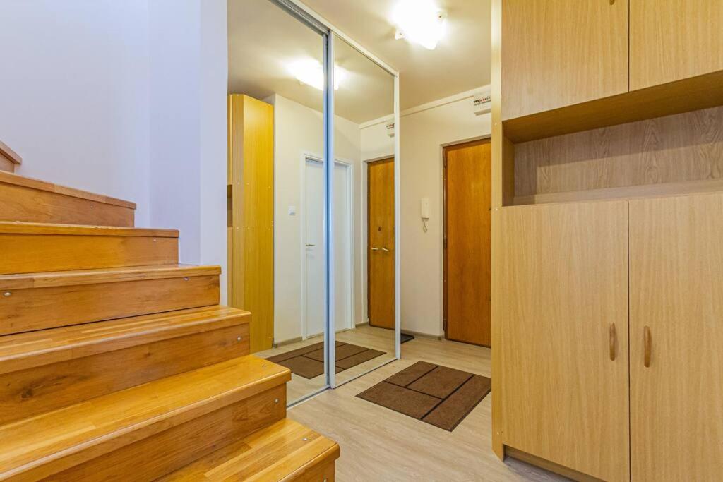 Roomy Apartment 80Sqm At City Center Free Parking Space, Ac & Balcony Budapest Ngoại thất bức ảnh